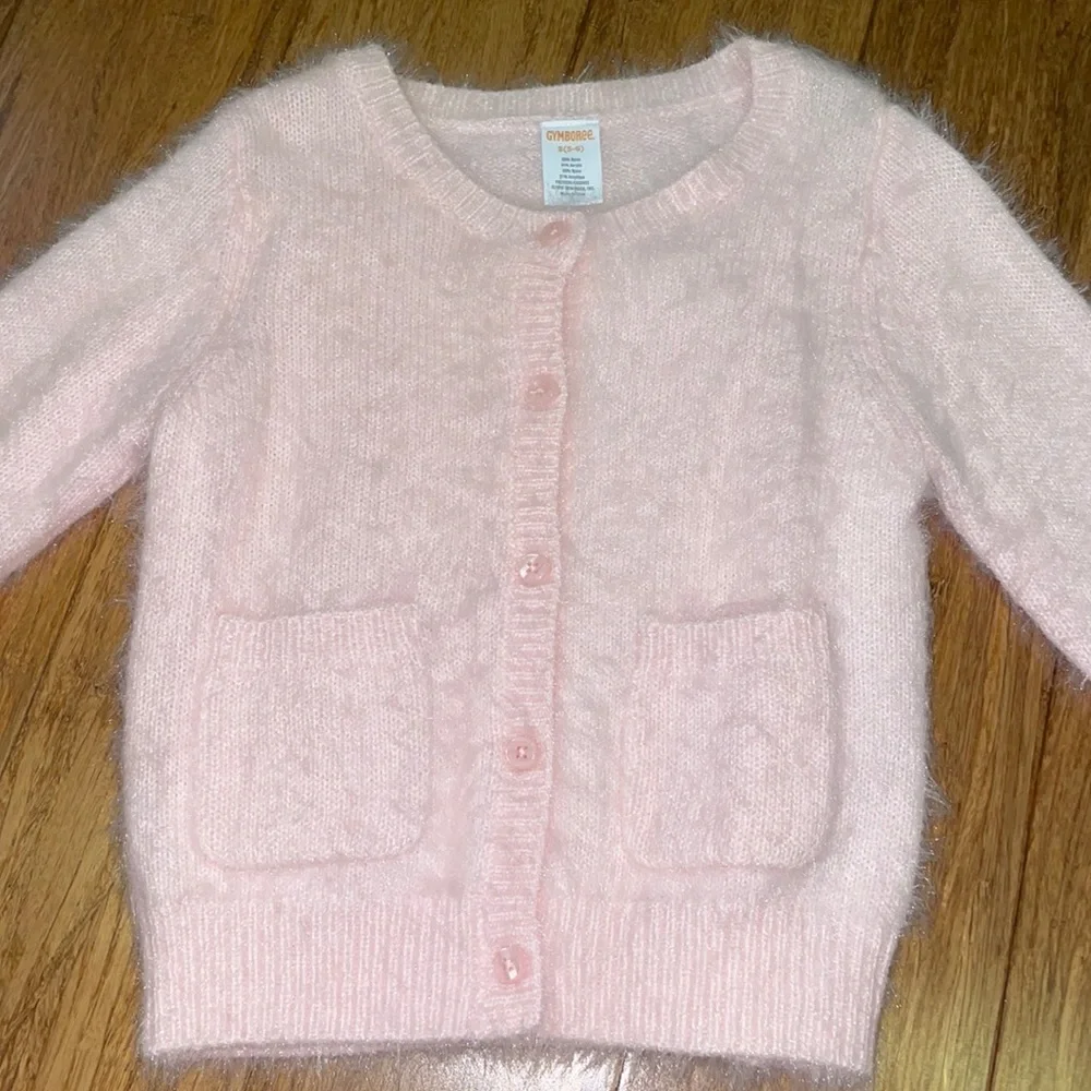 EUC Gymboree girls pink fuzzy and soft sweater size small (5-6)
